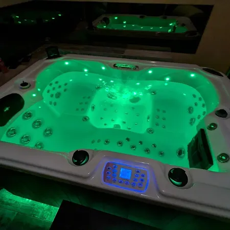 Hébergement de vacances Grande Maison Proche Carcassonne 10 P Piscine Sauna Le Grand Bellevue *