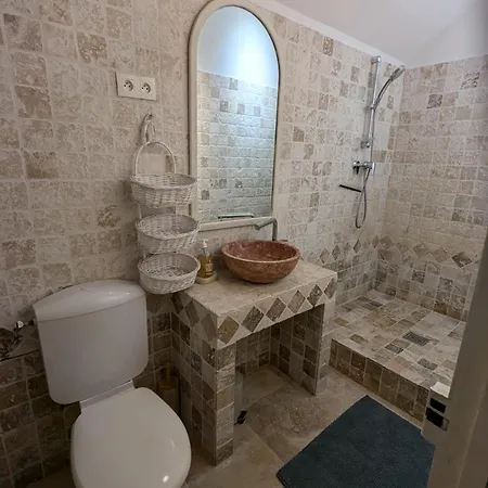 Holiday home Grande Maison Proche Carcassonne 10 P Piscine Sauna Le Grand Bellevue